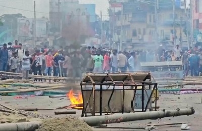 Bangladeshi forces clash with supporters of Hasina, leaving at least 4 dead