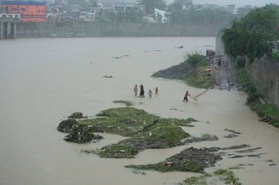 Philippines braces for more rains, severe flooding