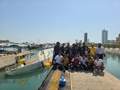 Kuwait Dive Team recovers sunken boat despite harsh conditions
