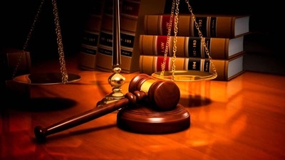 Cops and Bedoun Woman Get 10 Years for Framing Fake Charges
