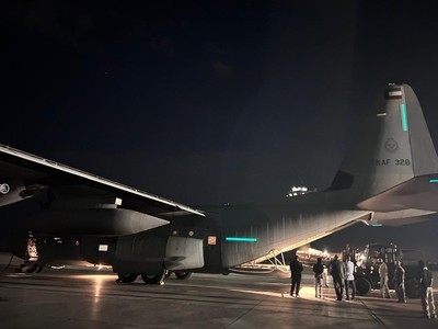 Kuwait's first relief plane arrives in Egypt with aid for Gaza