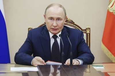 Putin bans foreign-made clothing for Russian army from 2026
