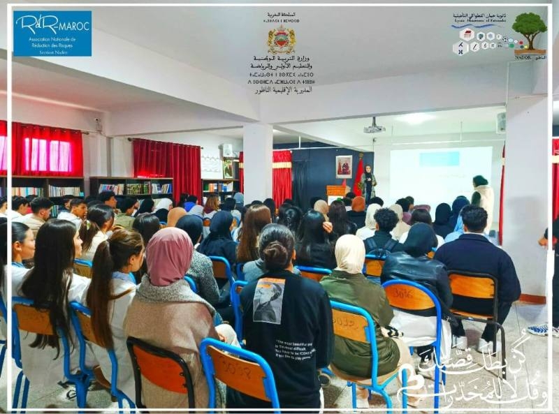 الناظور : ورشة تحسيسية بثانوية حمان الفطواكي حول مخاطر الإدمان على المخدرات