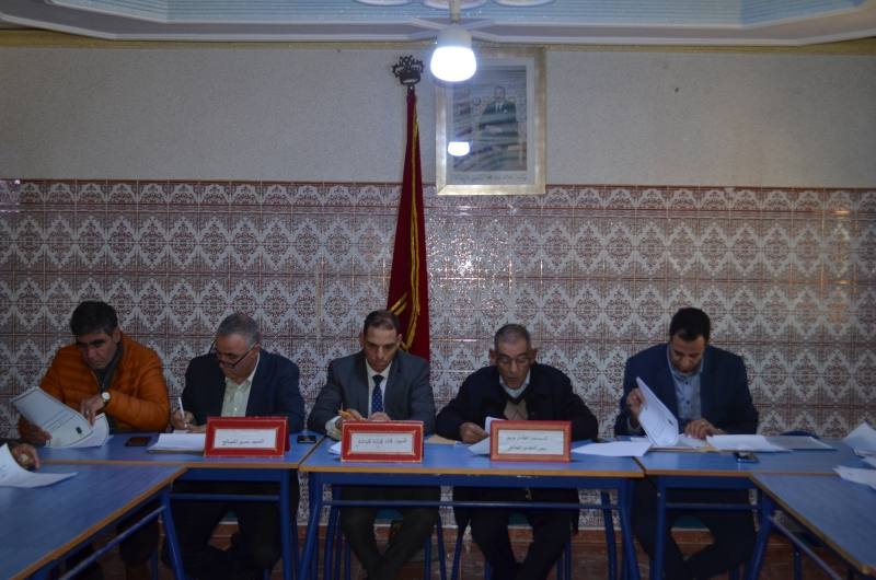 مجلس جماعة أركمان يعقد دورة استثنائية متعلقة بتأهيل الشواطئ وتنظيم الشرطة الادراية