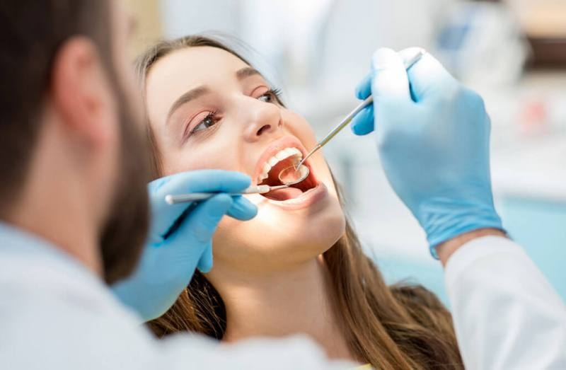 أخطاء شائعة تؤثر على صحة اسنانك؟