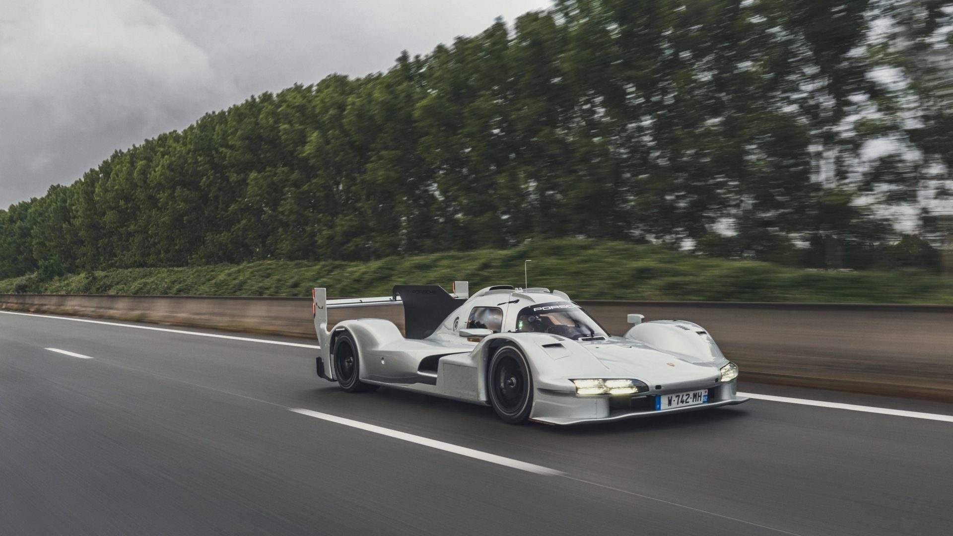 Porsche 963 RSP is a one-off racer for the road