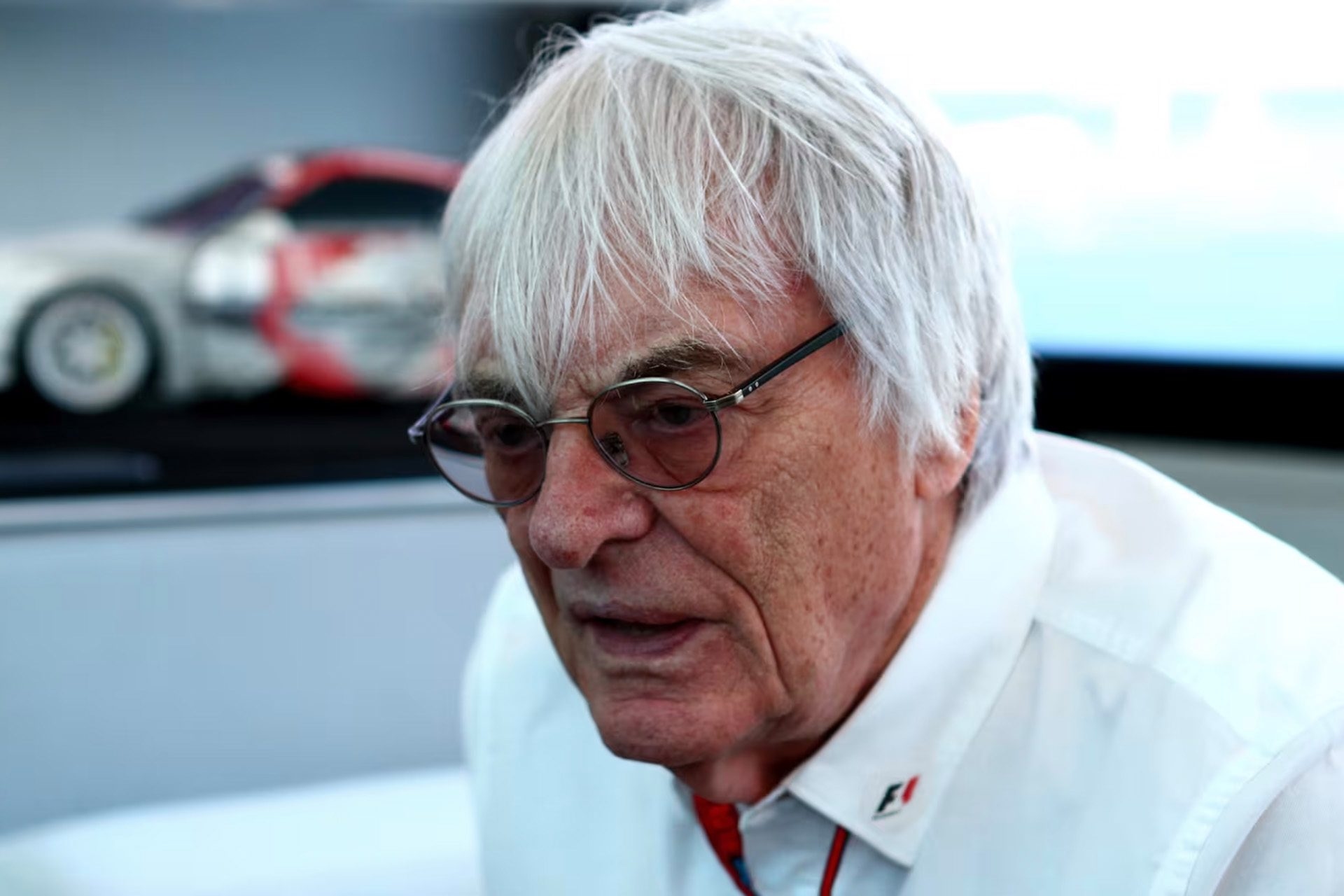 Ferrari should replace Lewis Hamilton with a rookie