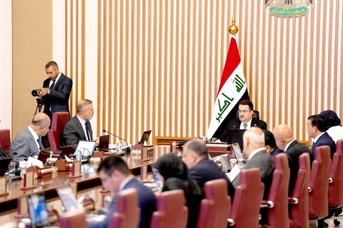 إطلاق منصّة عائمة لإستيراد الغاز وتعاقد مع كاربور لسد ذروة الصيف