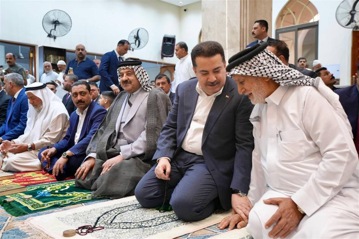 السوداني يشارك المواطنين صلاة العيد والخزعلي يهاجم تقصير الإقليم