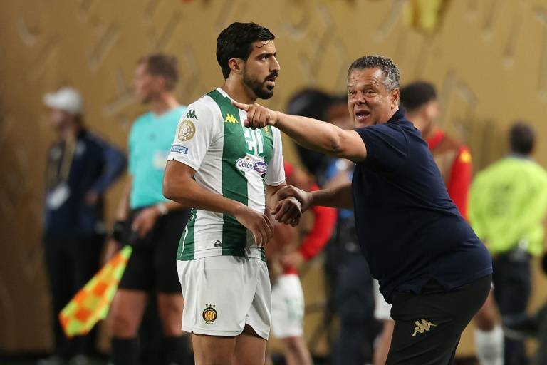 الكنزاري سعيد بالشخصية التي قدمها لاعبو الترجي