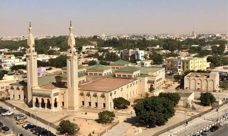 موريتانيا تفاجئ مواطنيها بإعلان عيد الفطر في ساعة متأخرة من الليل