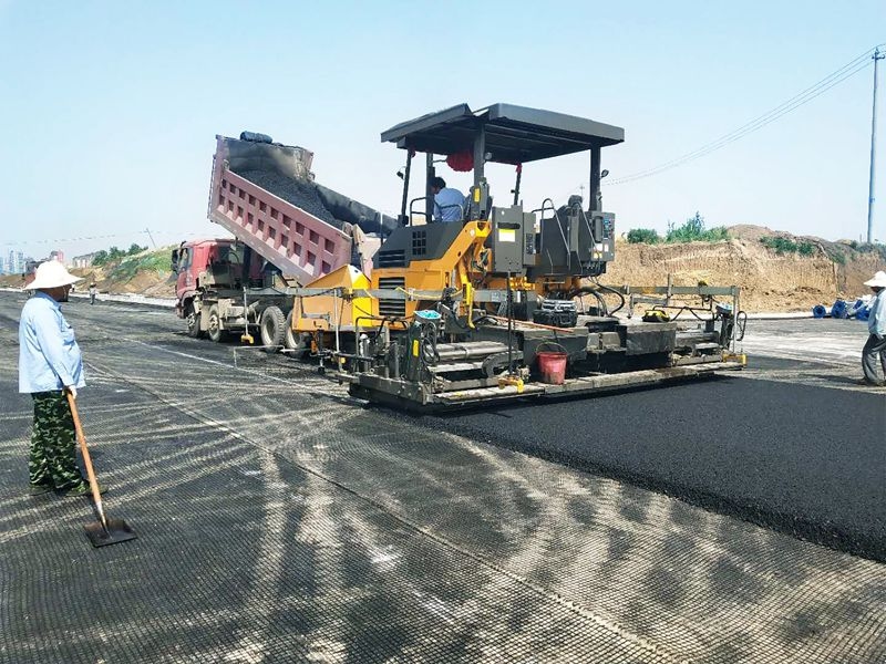 المنستير: انطلاق أشغال مشروع تعبيد الطرقات بمدينة جمّال ضمن برنامج 2021-2022