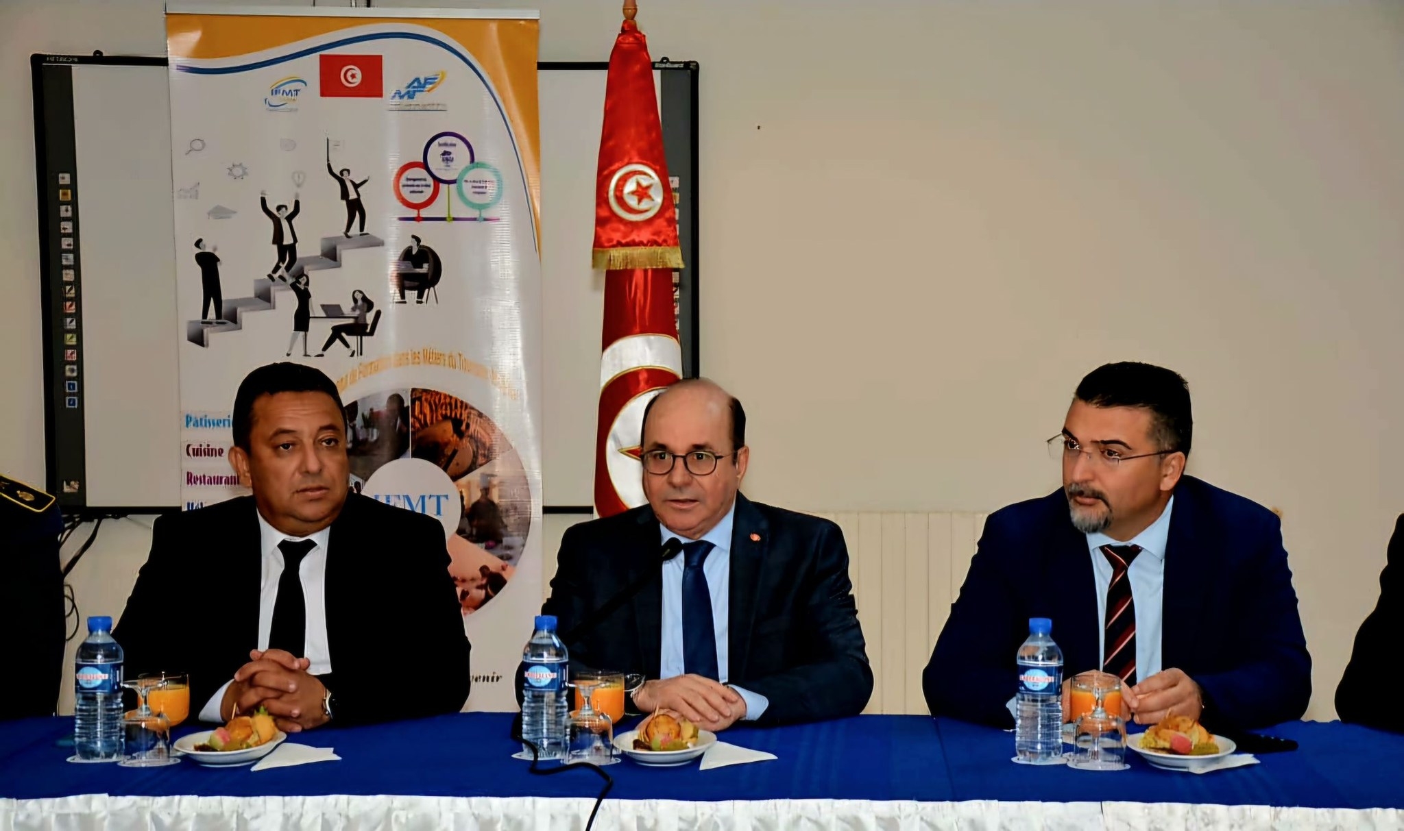 وزير السياحة ينهي زيارته الى ولاية مدنين