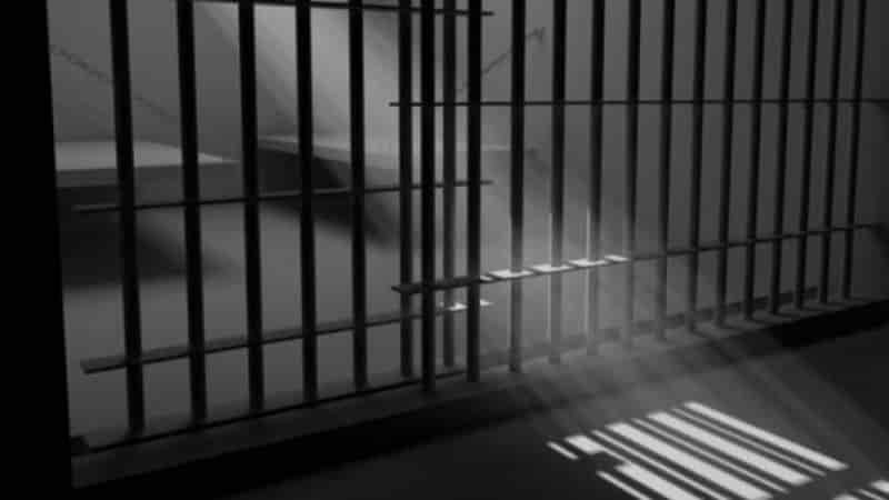 السجن 6 سنوات لأجنبيين حاولا تهريب ذخيرة حية عبر معبر رأس جدير
