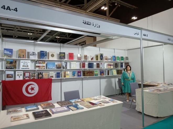 جناح تونس في معرض مسقط الدولي للكتاب: 500 عنوان يعرّف بتونس وتنوّعها الحضاري وعمقها الفكري