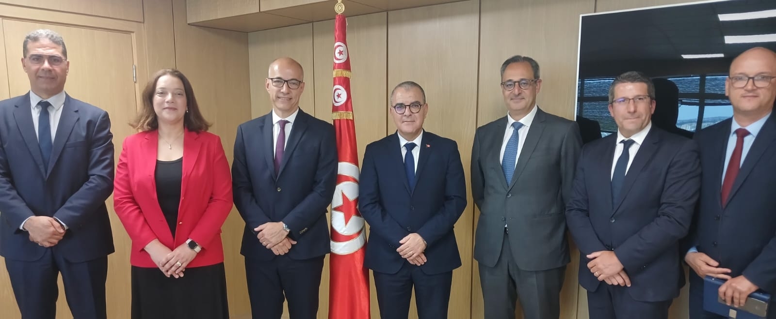 وزير الإقتصاد يلتقي بمدير مجمع Safran العالمي لصناعة مكونات الطائرات.