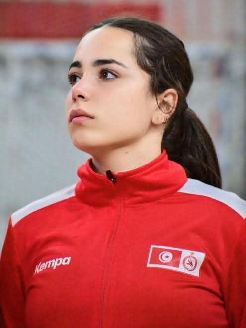 يد نسائية : لاعبة المنتخب التونسي ايناس مقنم تعزز صفوف نادي باريس 92 الفرنسي