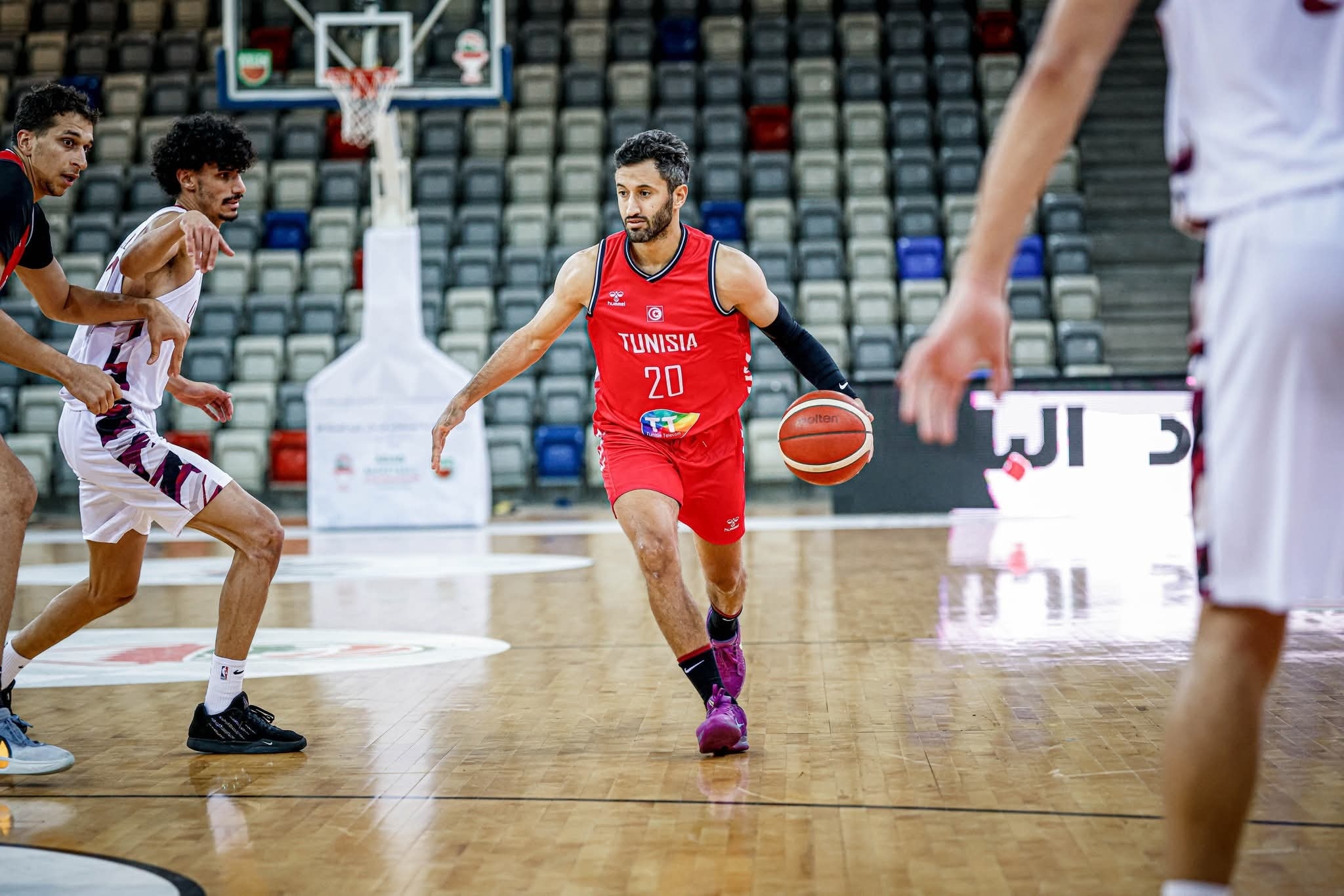 البطولة العربية لكرة السلة - المنتخب التونسي يفوز على نظيره القطري 79-72