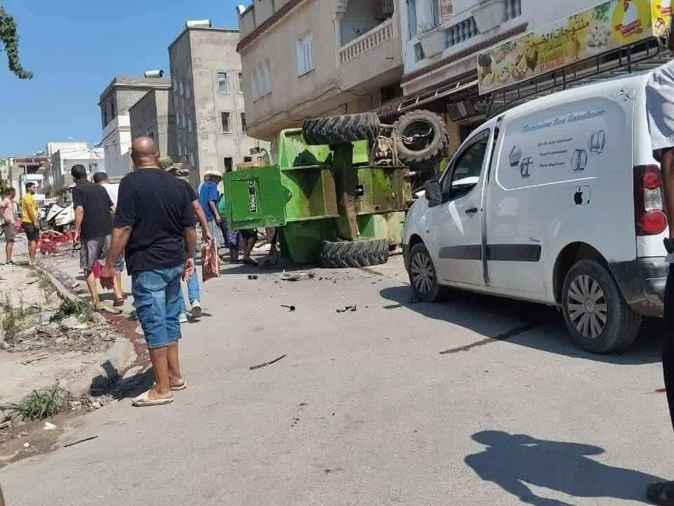 بنزرت " مقتل سائق رافعة وجرح مواطنين بعد انقلاب رافعته على شاحنة "‎