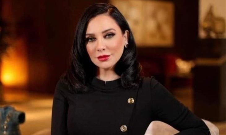 شطب سلاف فواخرجي من نقابة الفنانين السوريين بسبب تصريحات سياسية