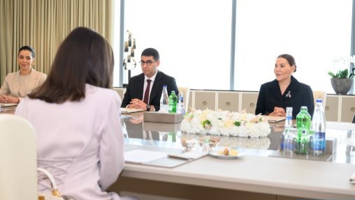 الأميرة للا حسناء تلتقي بباكو السيدة الأولى لجمهورية اذربيحان مهريبان علييفا