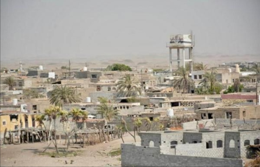مكتب حكومي: الحوثيون يحولون منازل المواطنين في الدريهمي إلى مواقع عسكرية ويزرعون الفوضى الطائفية