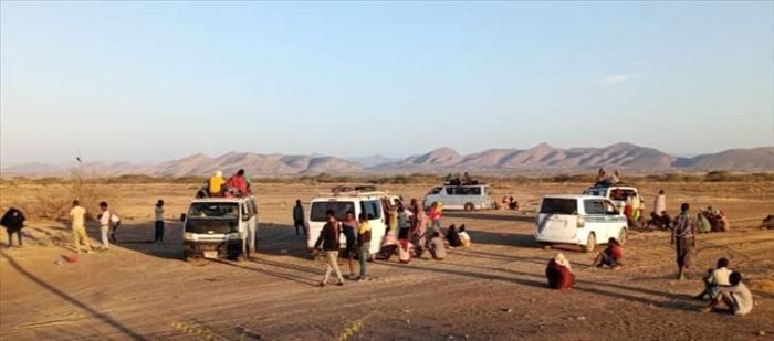 قوة أمنية في أبين تحبط تهريب مهاجرين أفارقة إلى مناطق الحوثيين