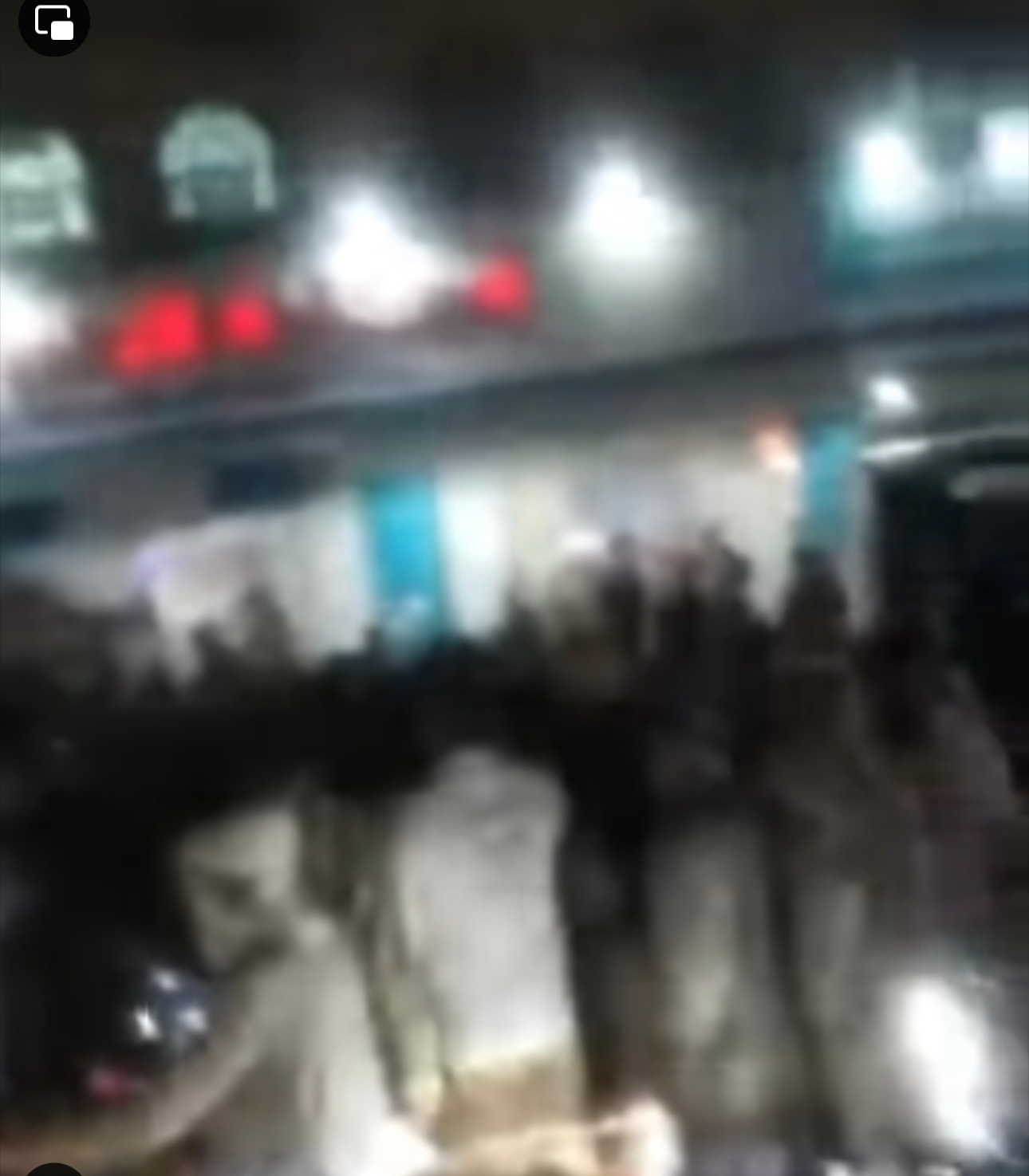 مجزرة في بيت الله.. تفجير قنبلة وسط المصلين في قرن الأسد بالبيضاء..فيديو