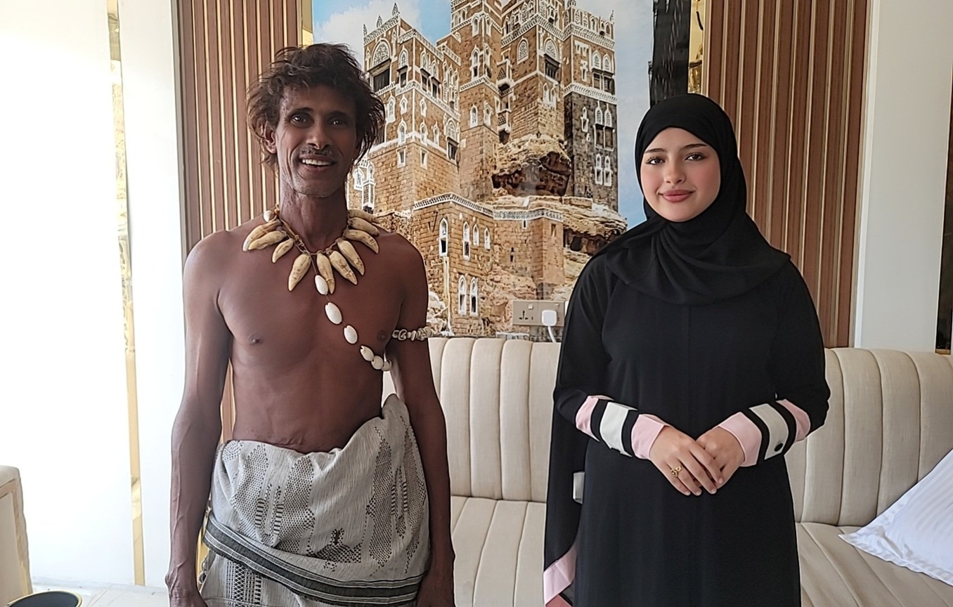 رجل الكهف يصل إلى تعز