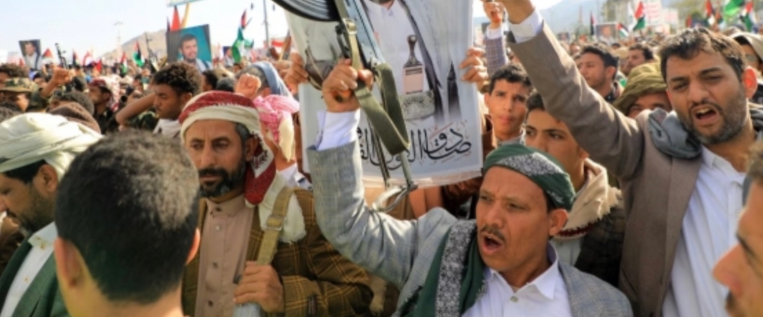 اول تصريح لمليشيا الحوثي حول قصف أمريكا لإيران..وموعد ردها
