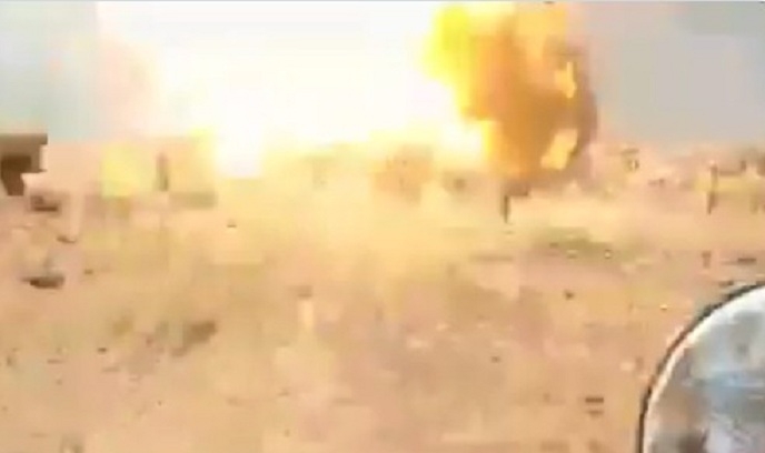 التفاصيل الكاملة للانفجار في مخزن الأسلحة الحوثي شرق صنعاء وأسفر عن عشرات الضحايا ويكشف عن أسلحة شديدة الانفجار