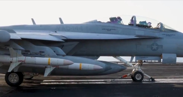طائرات Growler في مواجهة الحوثيين: صواريخ دقيقة تُطارد الإشعاعات وسط غموض دفاعاتهم الجوية