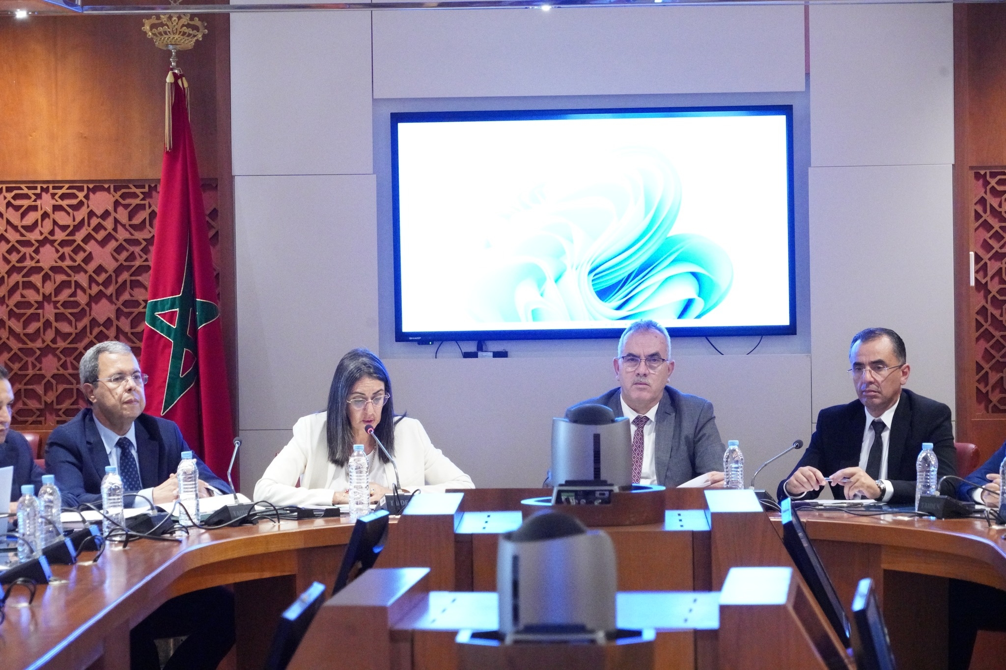 مؤسسات عمومية بلا إصلاح حقيقي... تأخر مقلق وتحذيرات من عبء ثقيل على ميزانية الدولة