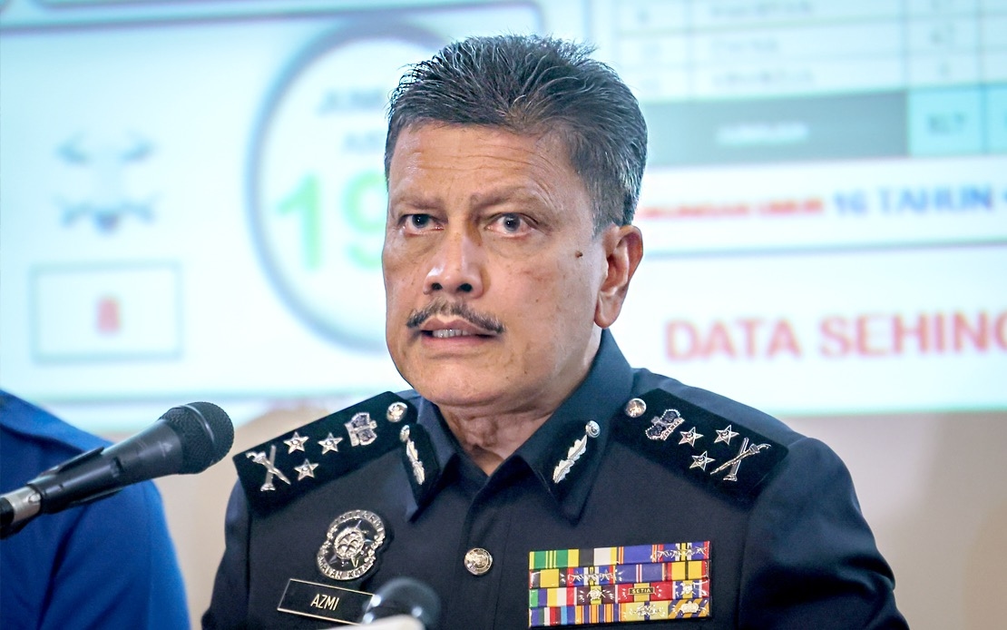 Cops Seize Crude Palm Oil, Fighting Cocks Worth Over RM3.9 Mln In Sabah