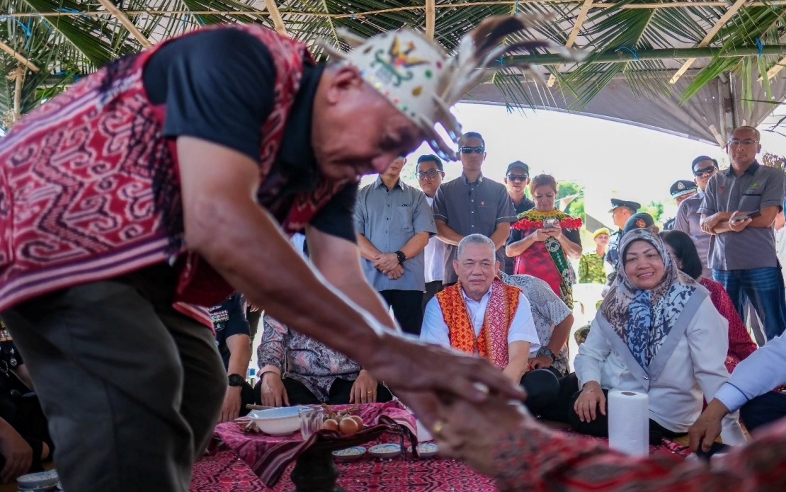 Hope For Sekuau Folks As DPM Fadillah Pledges Resolution To 50-Year Land Limbo