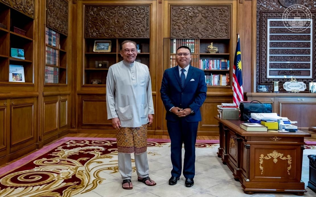 PM Receives Courtesy Call From New Malaysian Ambassador To The US