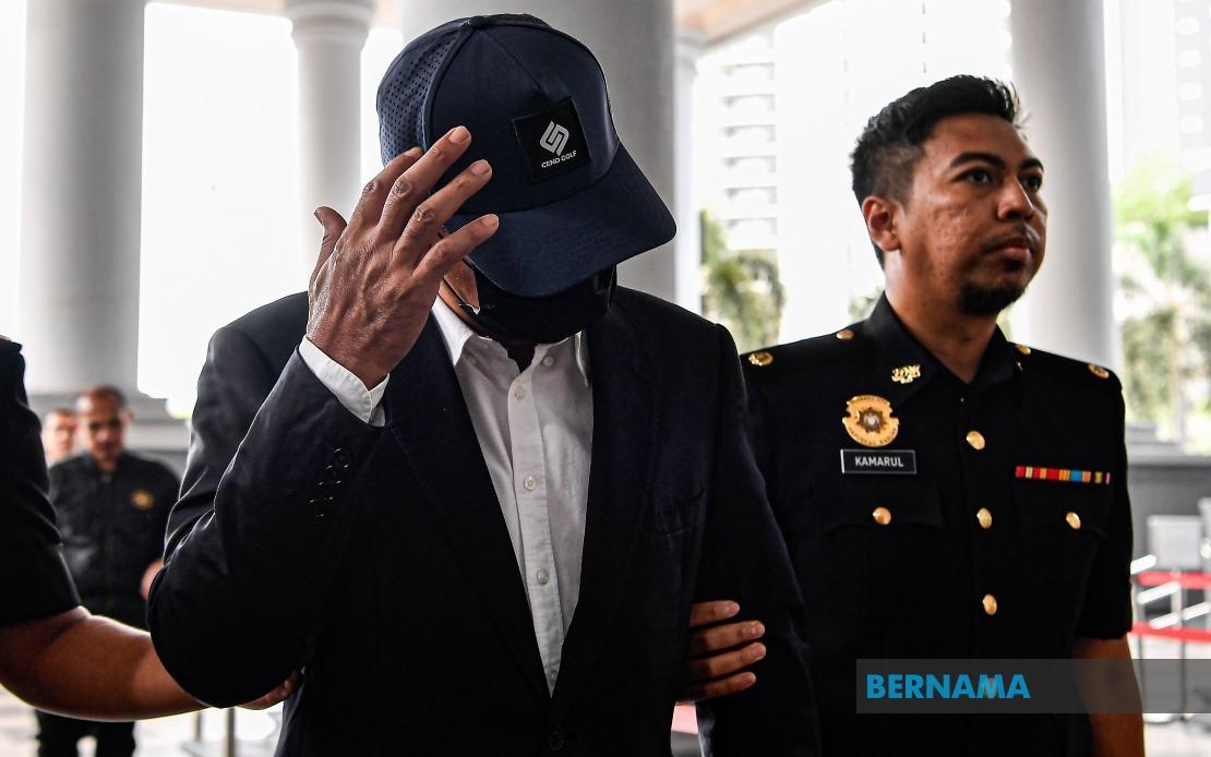Ex-JKR Director Charged With Accepting RM70,000 In Gratification