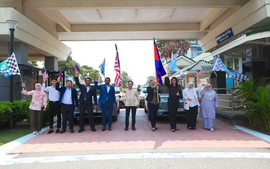 ASEAN Unity Drive 2025 Convoy Leaves Phnom Penh