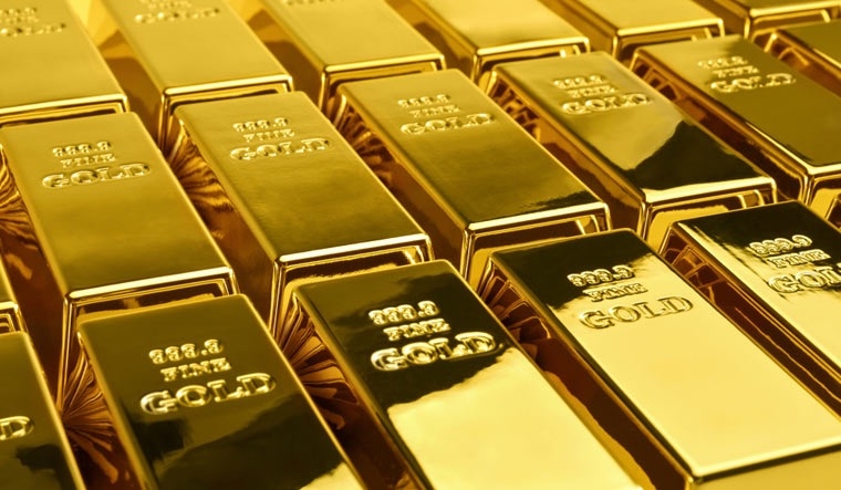 Gold Futures End Lower Amid Profit-taking