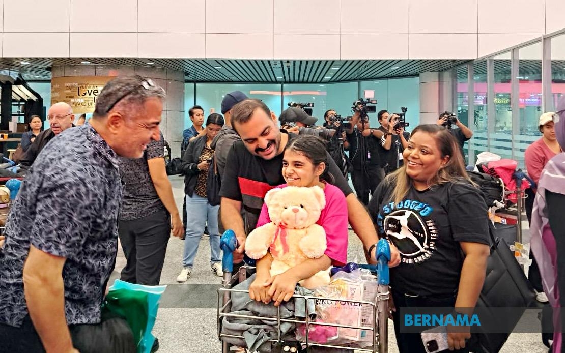 24 Evacuated From Iran Arrive Safely In Malaysia