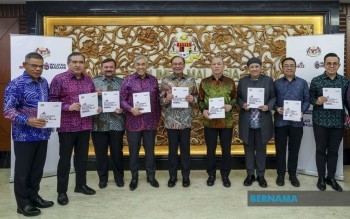 13MP Shines A Path Through Challenging Times