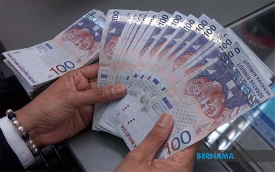 Ringgit Closes Lower Against Greenback Despite Weaker US Dollar Index