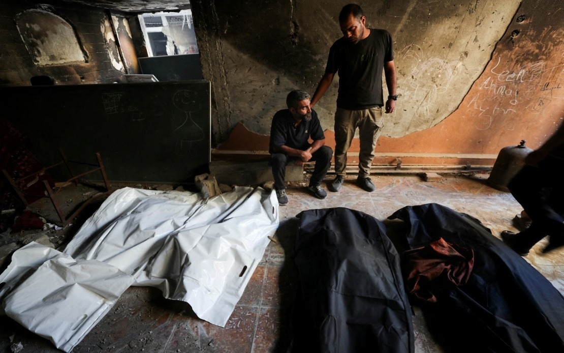 Israeli Airstrikes Kill 41 Palestinians Across Gaza