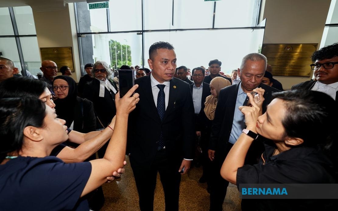 Two Sabah Reps, Businessman Plead Not Guilty To Bribery Over Mining Licences
