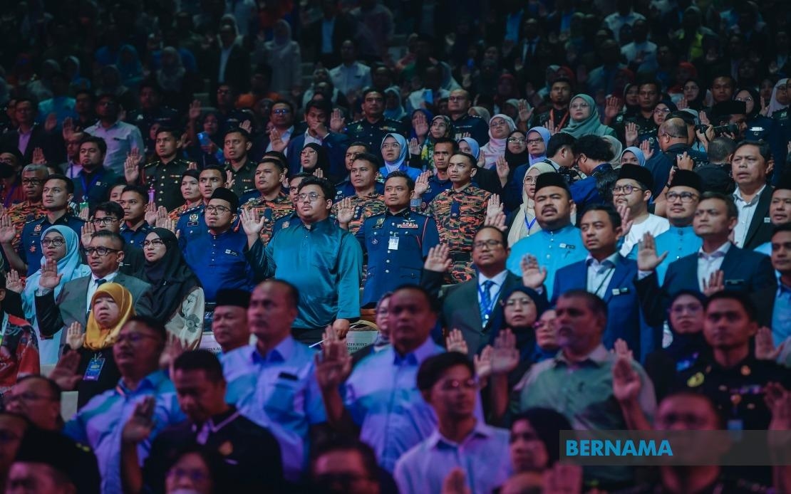 Academic Recognition Award Motivates Civil Servants To Pursue Higher Education