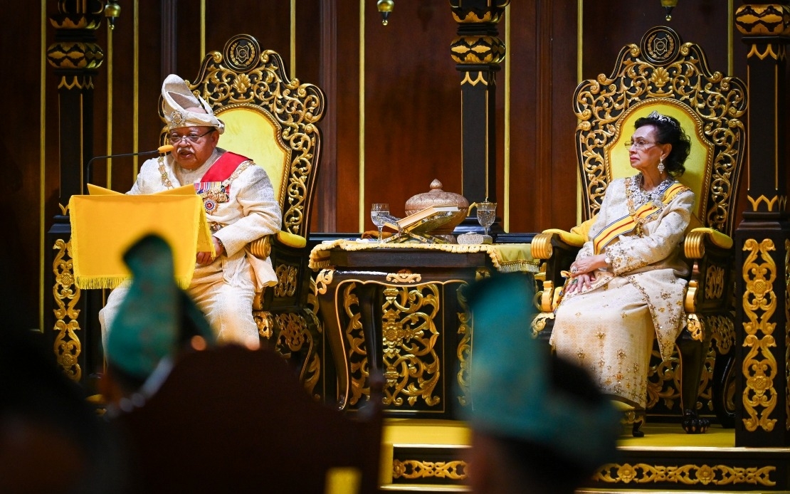 Raja Of Perlis Confers State Awards On 25 Recipients