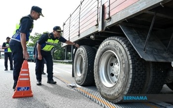 NIOSH Ready To Help Train Heavy Vehicle Drivers Using Specific Training Module