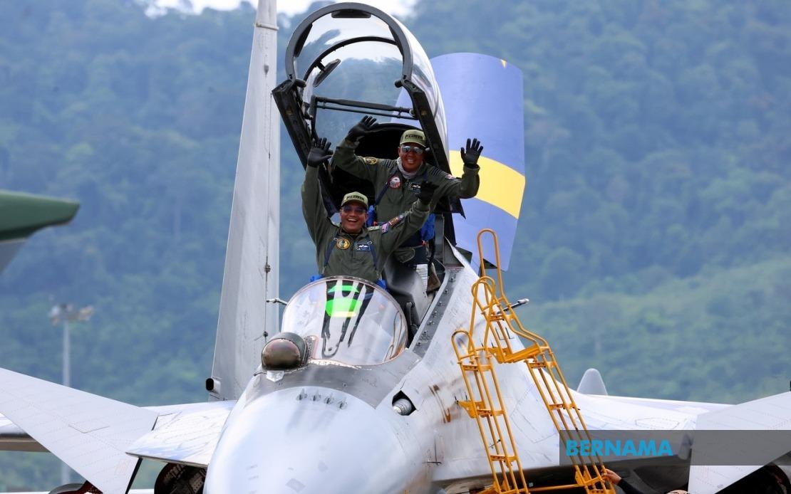 LIMA'25: Asghar Khan's Final Salute, A Heartfelt Tribute To The Airforce
