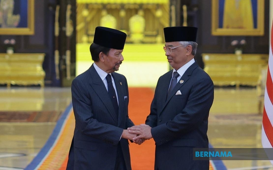 Sultan Of Pahang Calls For Prayers As Sultan Of Brunei Rests At IJN