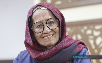 Rosnani Jamil Proves Learning Has No Age Limit